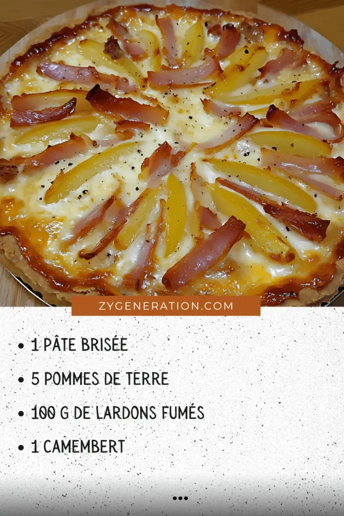 Tarte dorée avec pommes de terre, camembert fondant et lardons croustillants, servie sur une table rustique