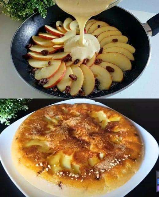 Gâteau aux pommes moelleux cuit à la poêle, garni de confiture d’abricots et d’amandes hachées.