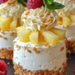 cheesecake sans cuisson à l’ananas avec crème fouettée et framboises