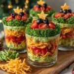 Verrines apéritives guacamole tomates et chips croustillantes