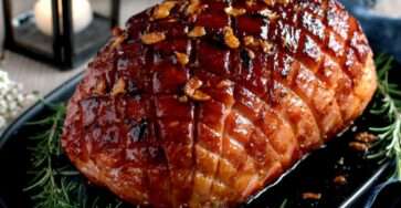 Rôti de porc glacé à l’ail et au romarin