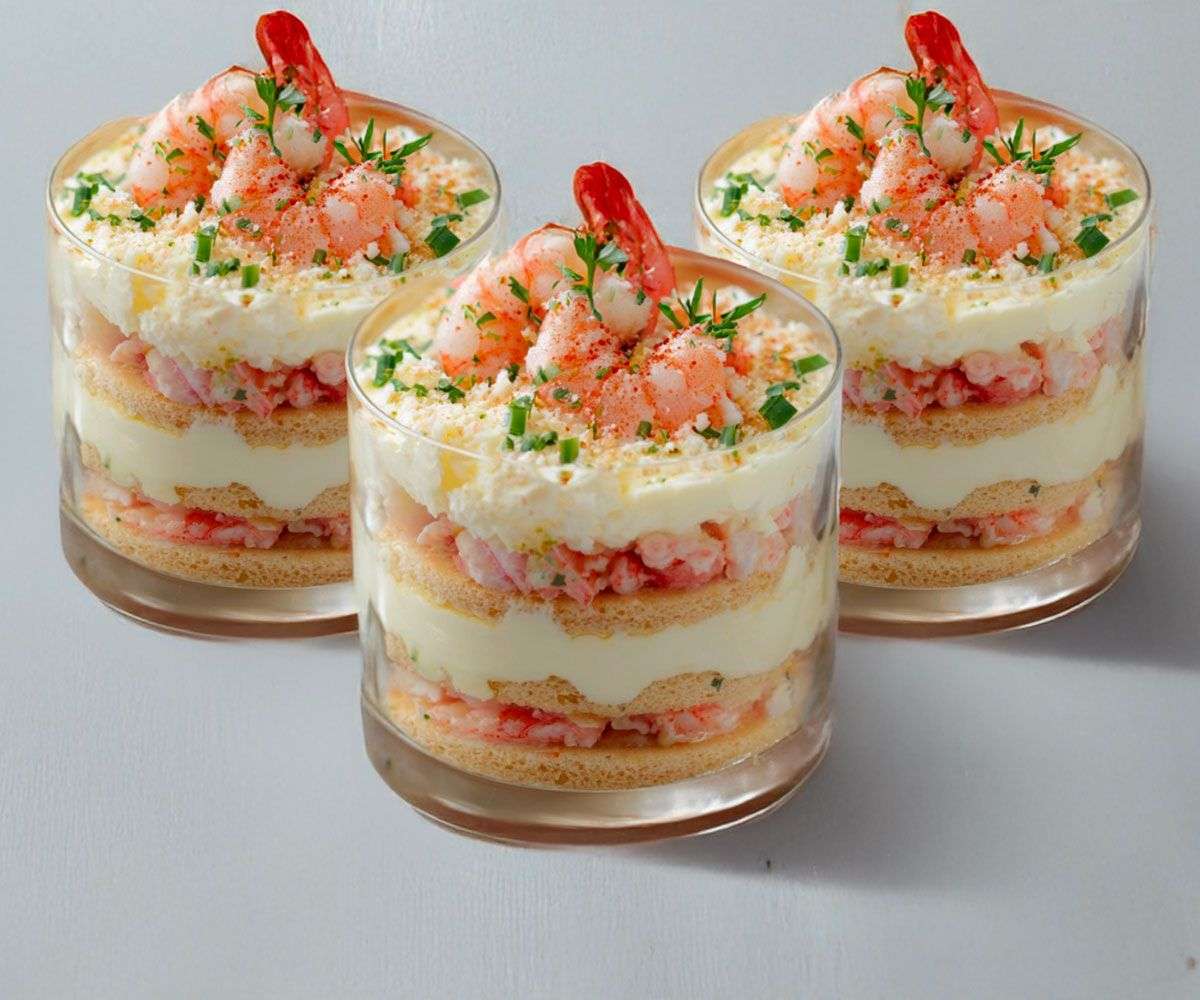 Verrines tiramisu salé aux crevettes et mascarpone au citron.